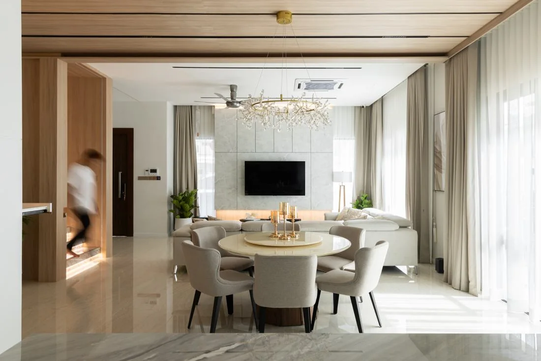 Dining and living spaces · Sonata Cherry